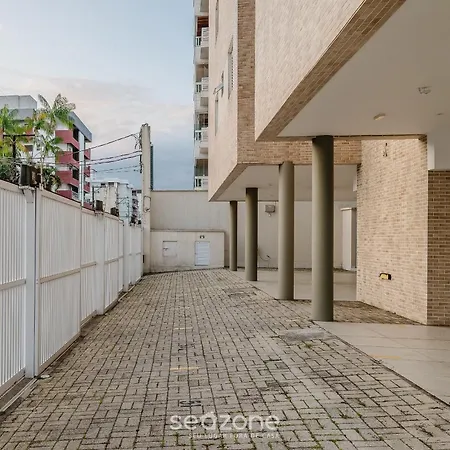 PVI - Apartamentos charmosos a apenas 450m da orla em Ubatuba/SP-2